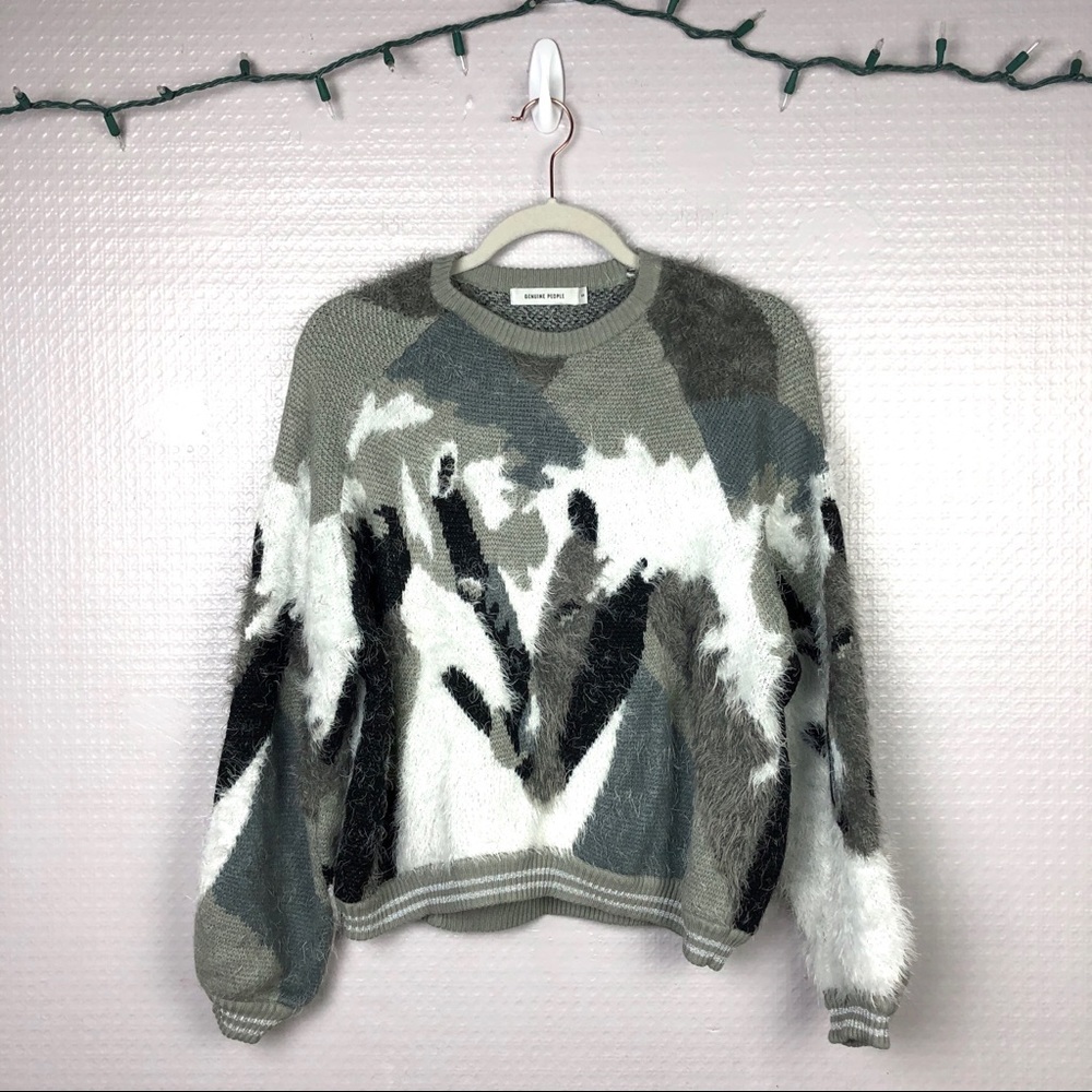Genuine People | Abstract Fuzzy Cropped Sweater S